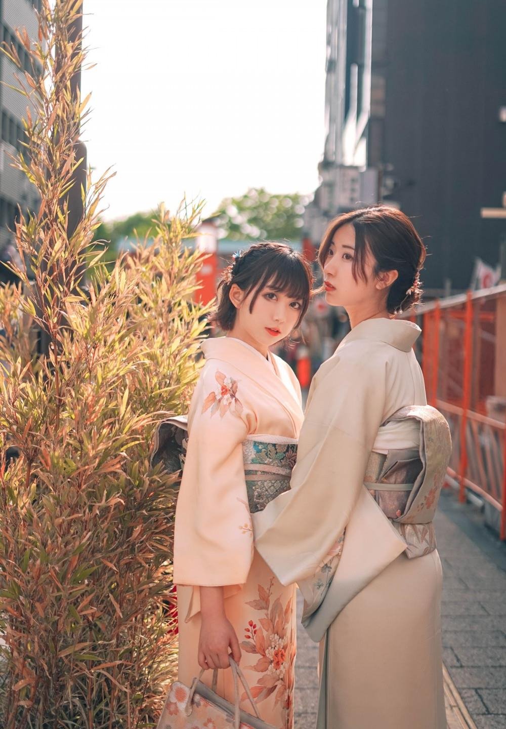 ���ٹ���
