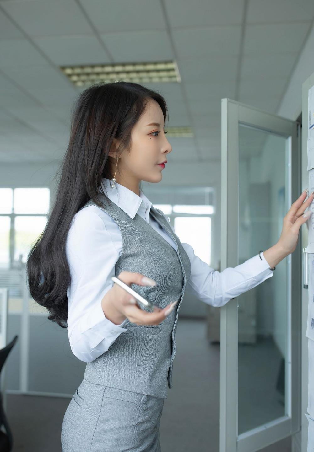 �ձ�19����ģ�ߺ�